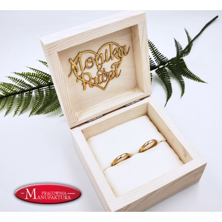 DREWNIANE PUDEŁKO NA OBRĄCZKI GLAMOUR